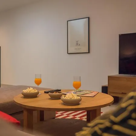 Oasis - Luxury 别墅 *